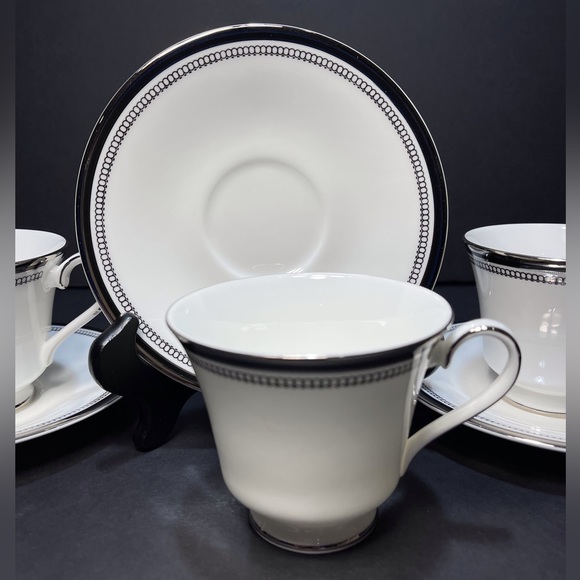 Royal Doulton SARABANDE Set of H.5023 Footed Teacups & Saucers - Picture 2 of 13